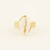 Driedubbele ring met schelp