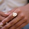 Driedubbele ring met schelp - Image 2